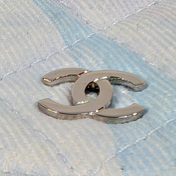 Chanel Jungle Jeans Quilted Fabric Wallet On Chain (WOC) - Picture 8 of 16